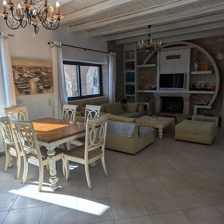 Magnificent, Authentic Private Villa And The Guest House Kardamyli Exterior photo
