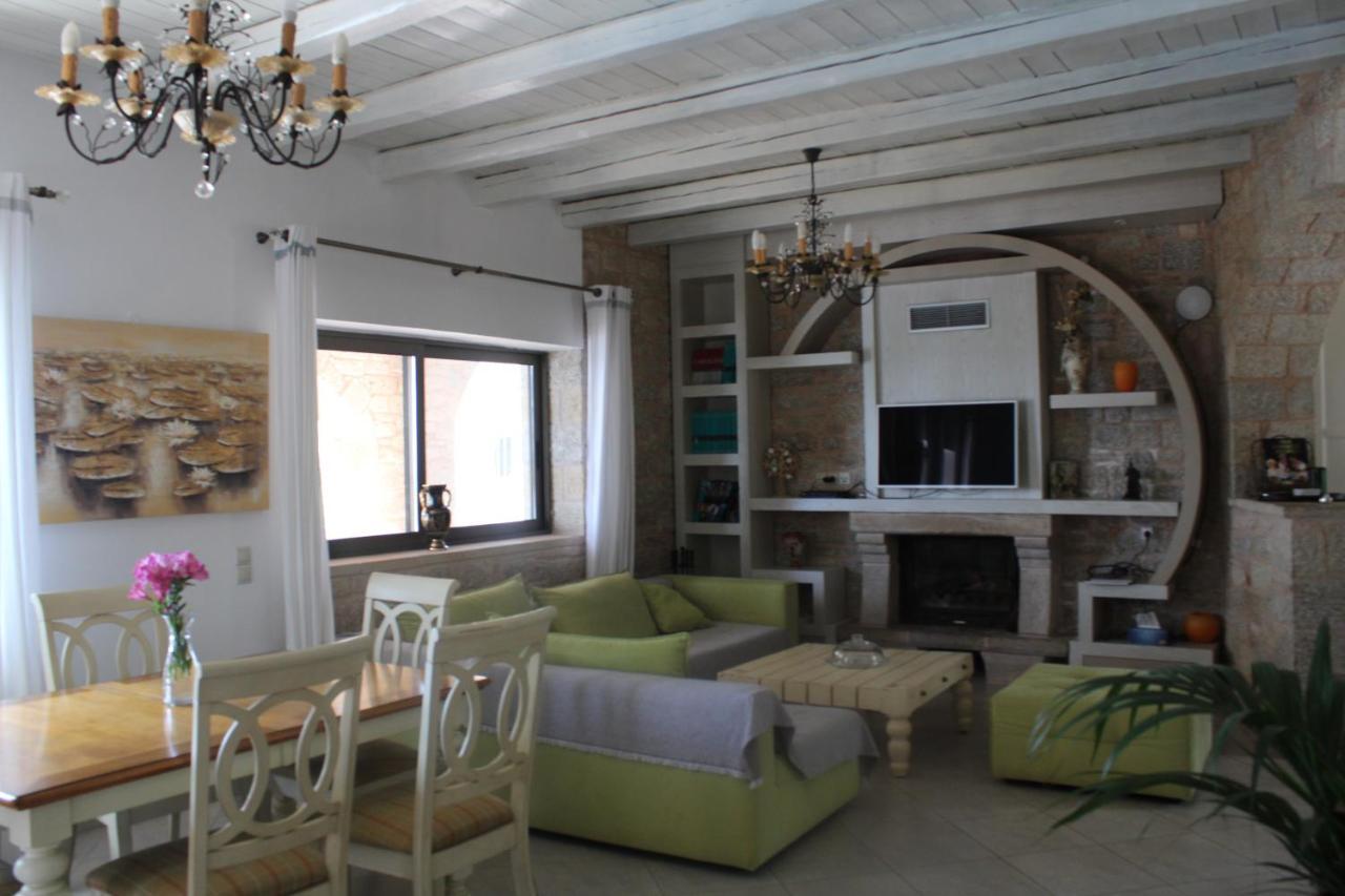 Magnificent, Authentic Private Villa And The Guest House Kardamyli Exterior photo